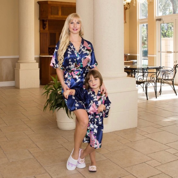 Adorable Floral Peacock Robes 4 MiniMe Princesses - Picture 6 of 14